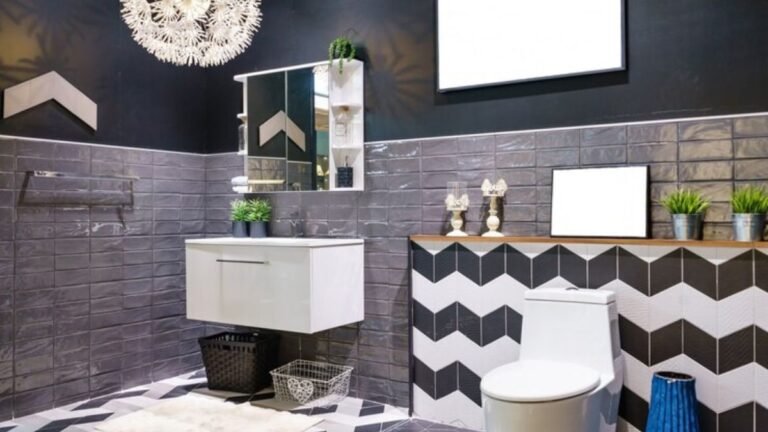 Transforming Small Bathrooms